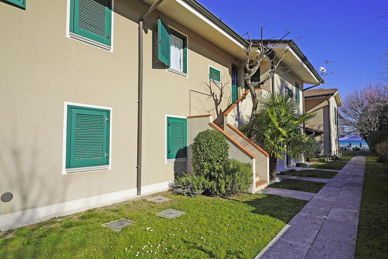 Апартаменты Il Porticciolo P1-12 By Wonderful Italy Сирмионе Экстерьер фото